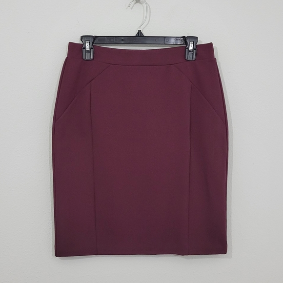 Mario Serrani Dresses & Skirts - Mario Serrani Body Magic Slimming Pencil Skirt Women's Medium